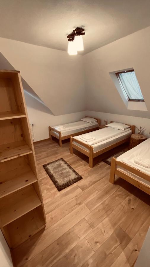 Racul Famives Vendeghaz Bed & Breakfast エクステリア 写真